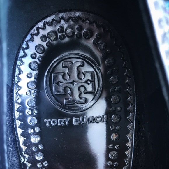 Tory Burch Black/Ivory Everly Pumps - Picture 2 of 3